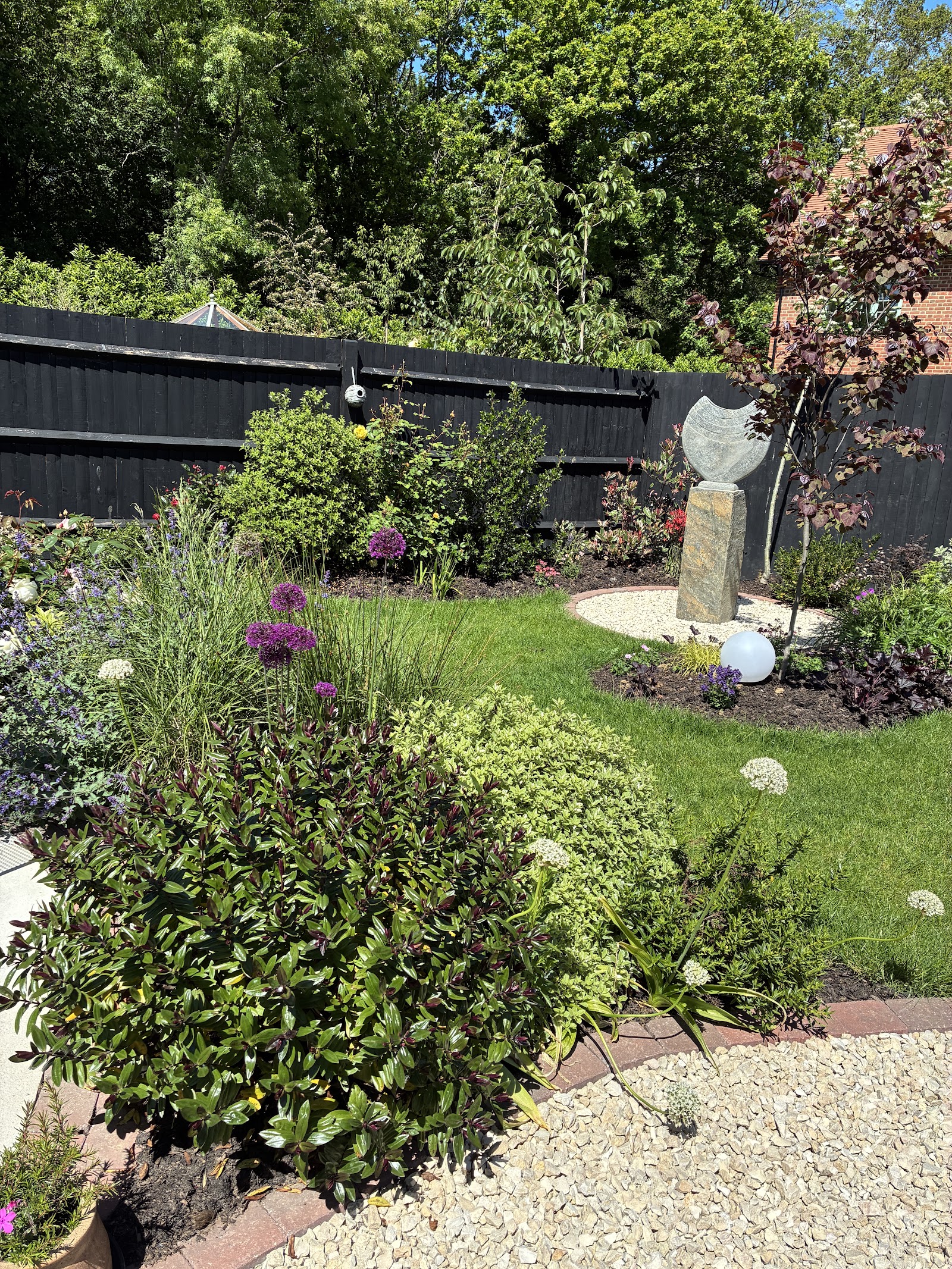 Curvy borders, a garden transformed
